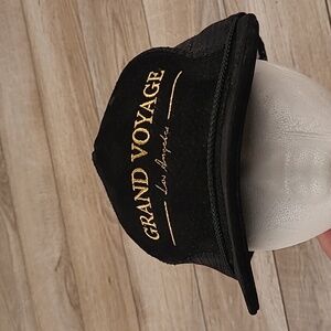 GRAND VOYAGE Los Angeles Black Suede Feel Trucker Mesh USA Snapback Hat Cap RARE